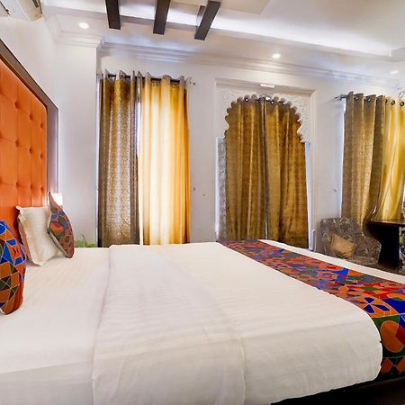 Hotel Mandiram Palace Udaipur Exterior photo