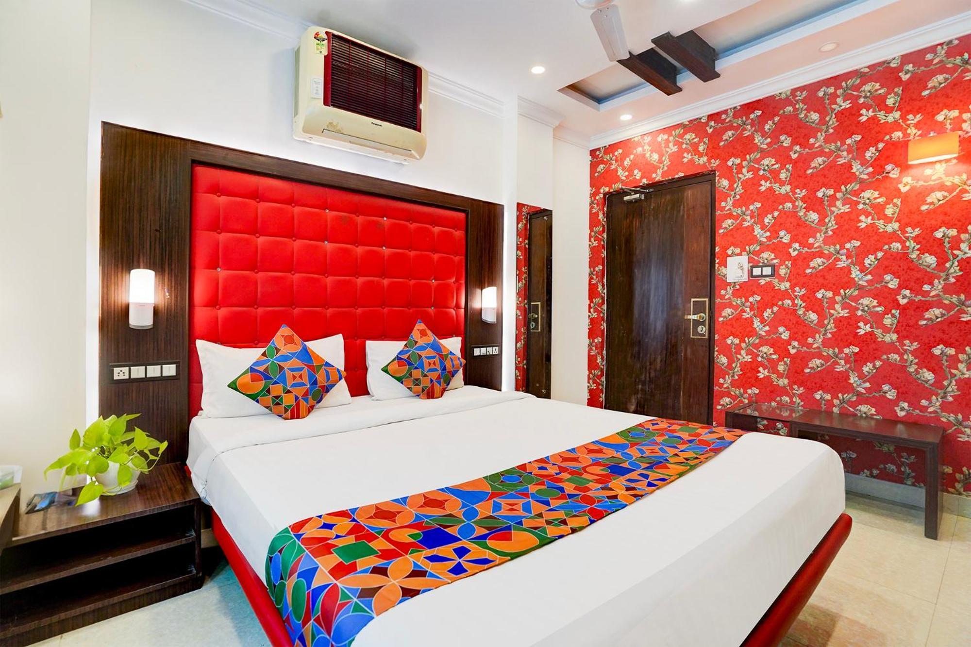 Hotel Mandiram Palace Udaipur Exterior photo