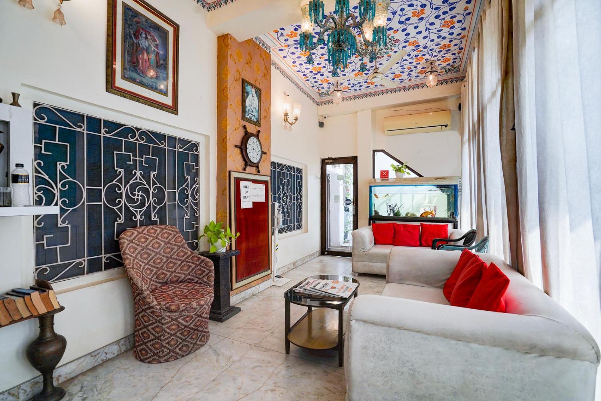Hotel Mandiram Palace Udaipur Exterior photo